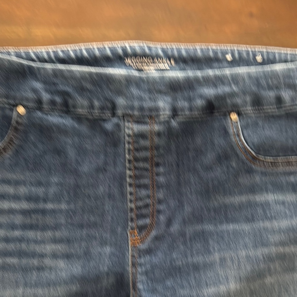 Chico’s Blue Denim Jegging